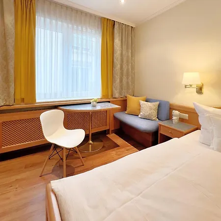 霍夫格瑞凡妮莎特酒店 酒店 4*