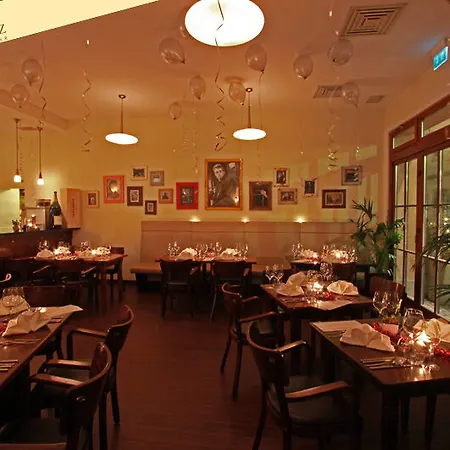 Greifensteiner Hof Hotell 4*