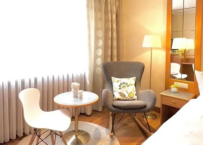 Greifensteiner Hof 4*